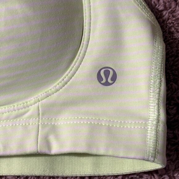 EXCELLENT Lululemon Ta Ta Tamer II Sports Bra 34C Stripe Mint Adjustable Straps - Picture 8 of 8